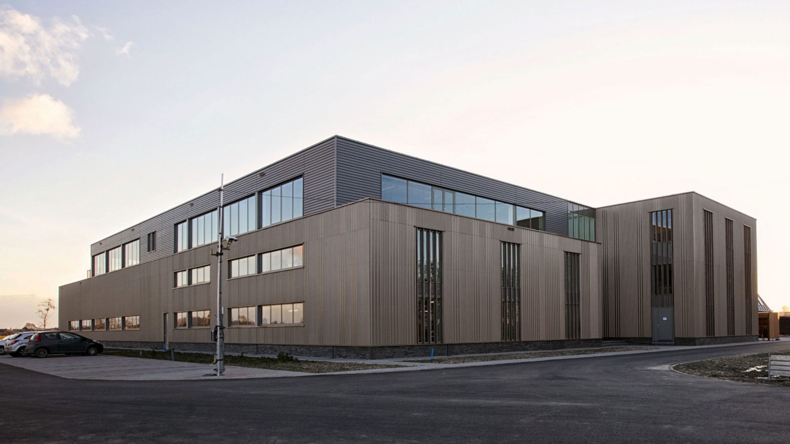 bedrijfsgebouw